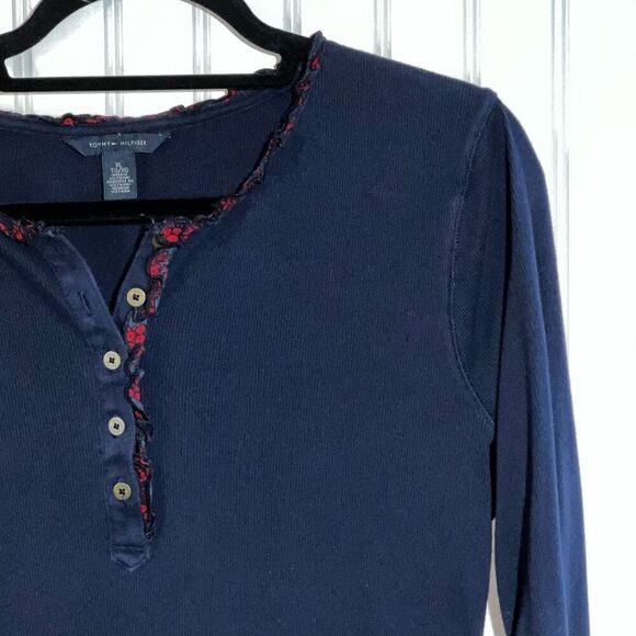Tommy Hilfiger 1/4 Button Top Women’s XLarge Blue Long Sleeve Ruffled Neck & Hem - Picture 3 of 11